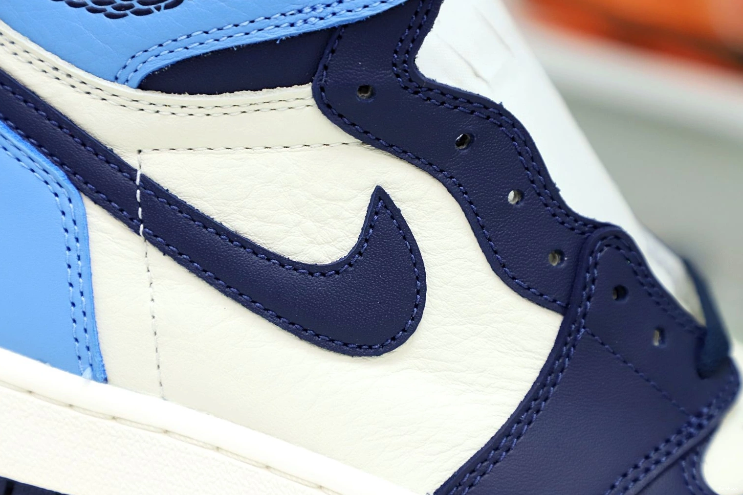 OG JORDAN 1 AIR HIGH 'OBSIDIAN' RETRO 0915